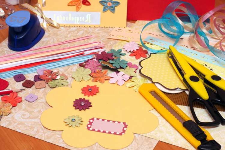 Scrapbook Malzemeleri Nelerdir?