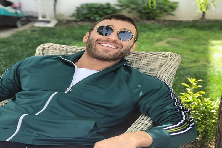 Seçkin Özdemir’in Boyu Kaçtır?