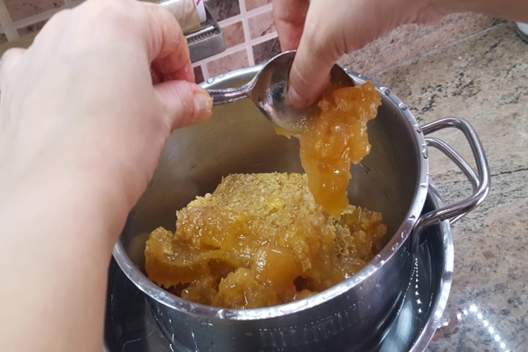 Şekerlenmiş Petek Bal Nasıl Çözülür?
