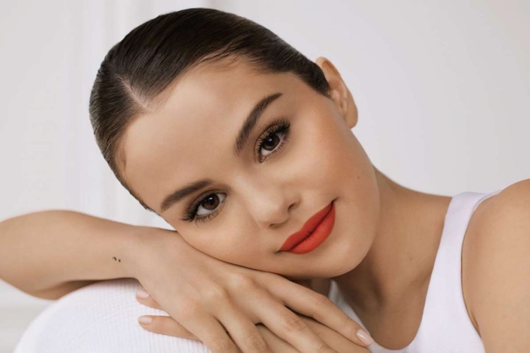 Selena Gomez’in Okuduğu Okullar Nelerdir?