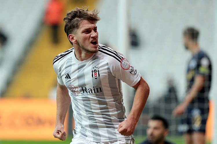 Semih Kılıçsoy Kaç Yaşında Futbola Başladı?