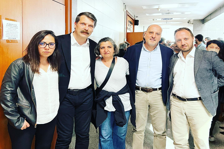 Sera Kadıgil Aslen Nerelidir?