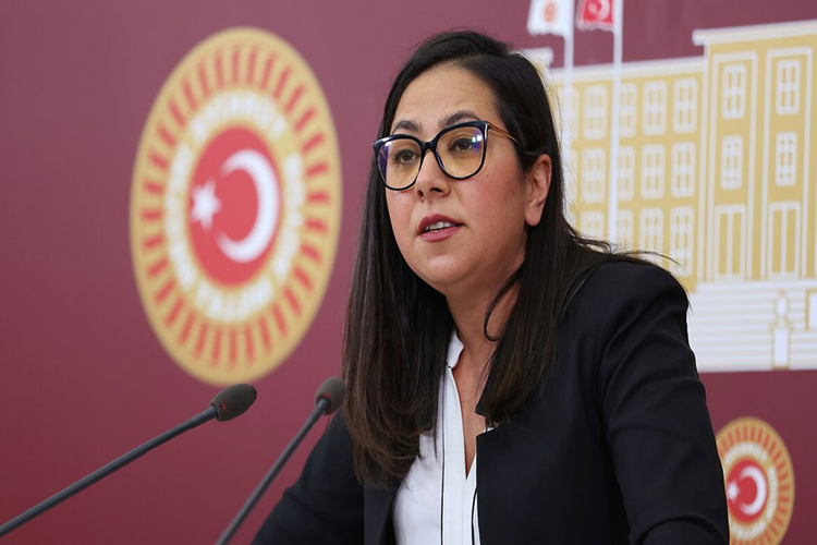 Sera Kadıgil Boyu Kaçtır?