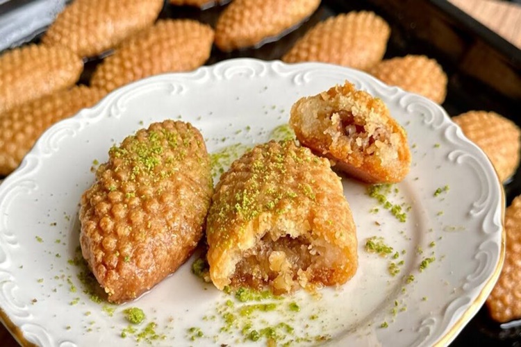 Şerbetli Tatlı Derin Dondurucuda Nasıl Saklanır?