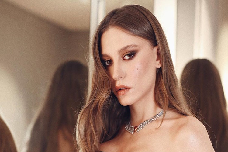 Serenay Sarıkaya’nın Sevgilileri Kimlerdir?