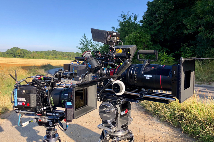 Sevda Mecburi İstikamet Filminin Senaristi Kimdir?