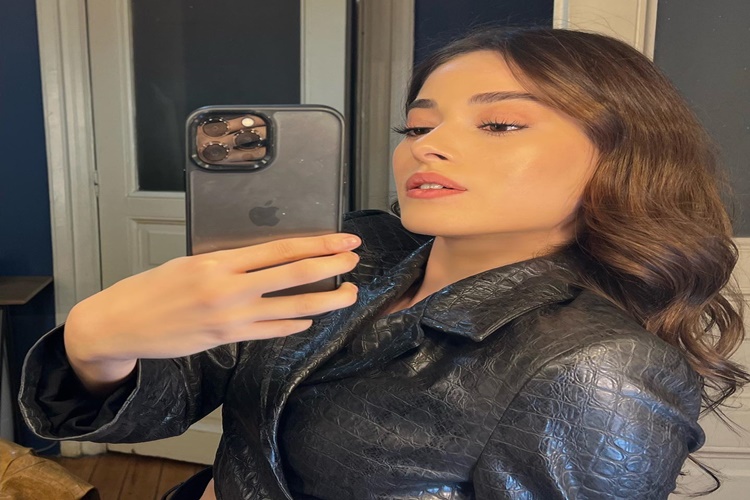 Simay Barlas Hangi Takımlı?