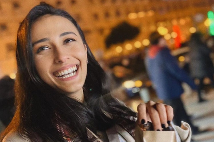 Simge Aköz Forma Numarası Nedir?