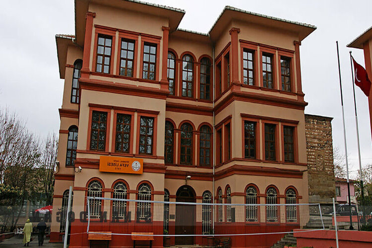 Sınavsız Liseye Nasıl Gidilir?