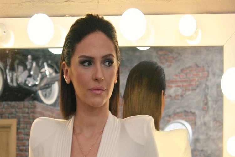 Sinem Öztürk Zengin mi?