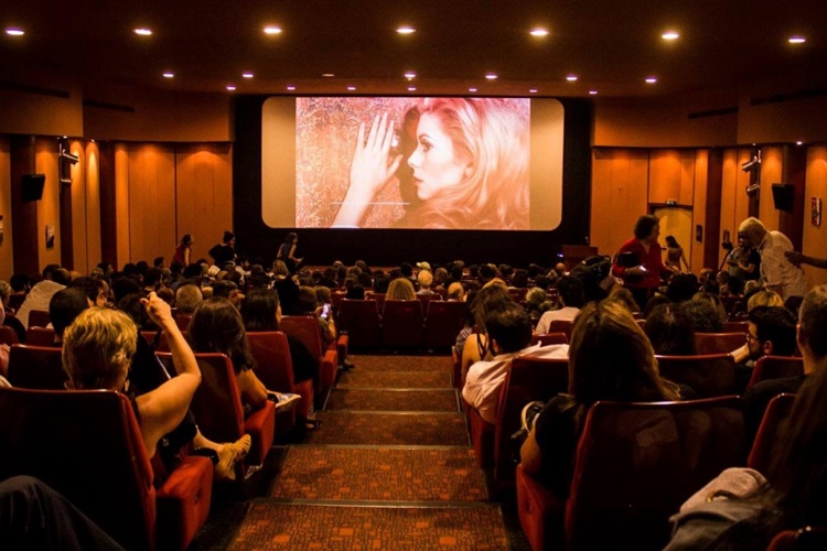 Sinema Salonu Bayilik Fiyatları Nedir?