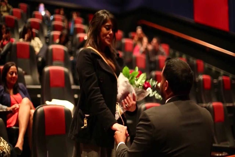 Sinemada Evlilik Teklifi Nasıl Yapılır?