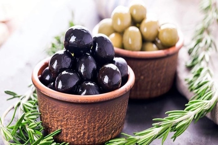 Siyah Zeytin Hangi Ayda Toplanır