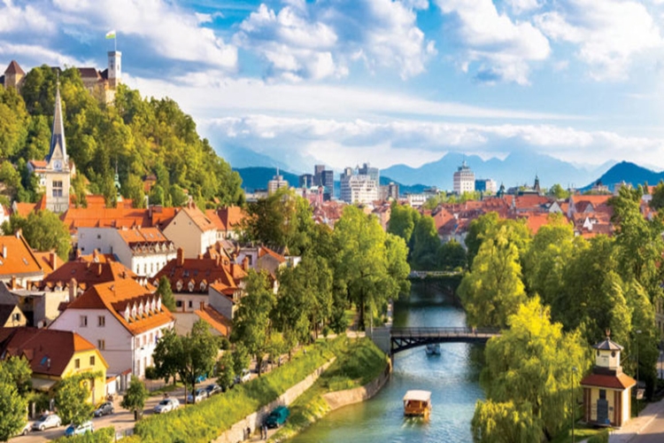 Slovenya Vizesi Almak Zor Mu?