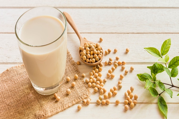 Soya Sütü Bebeklere Verilir Mi?