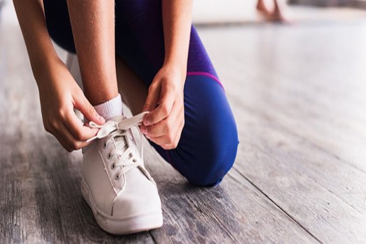 Spor Ayakkabı Çamaşır Makinesinde Kaç Derecede Yıkanır?