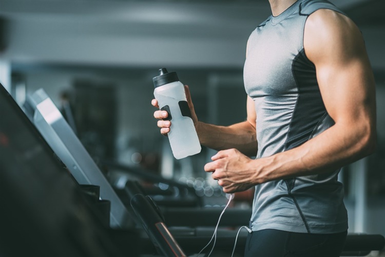 Spor Yaptıktan Sonra Hemen Su İçilir Mi?