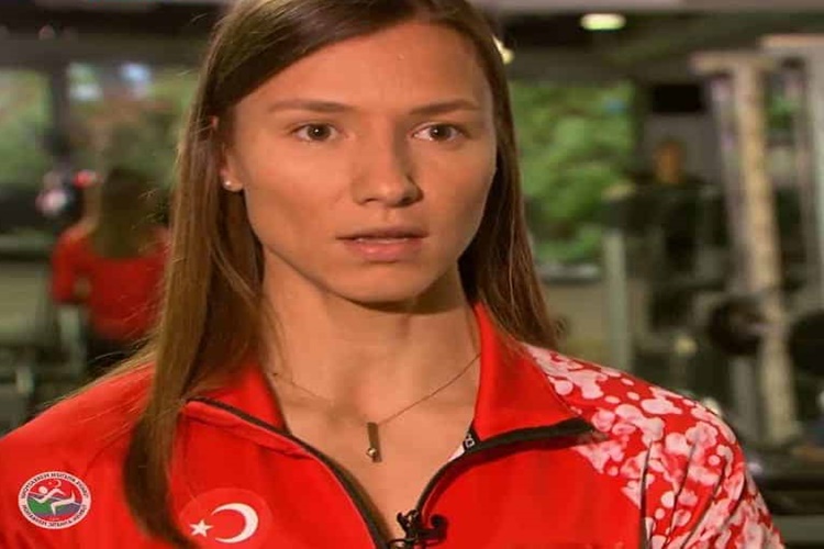 Survivor Elif Gören Kaç Yaşında?