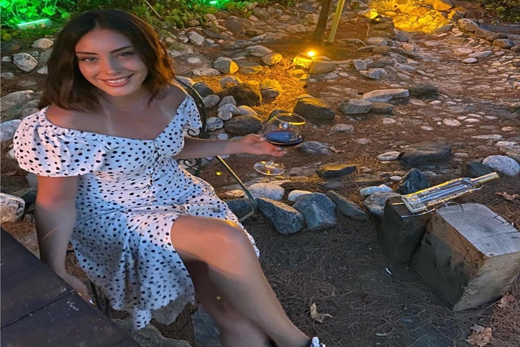 Survivor Senem Aslen Nerelidir?