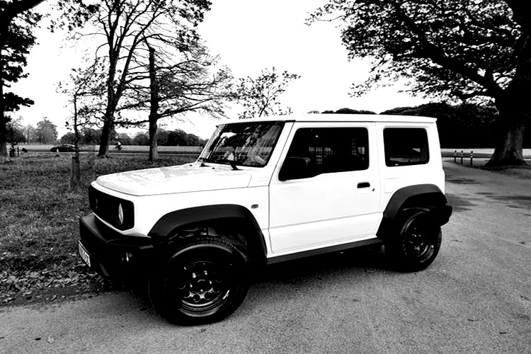 Suzuki Jimny Kaç Kişiliktir?