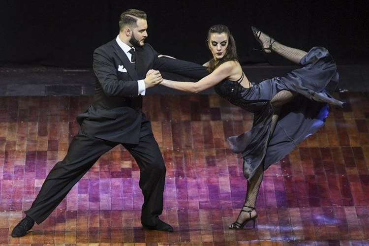 Tango Dansı Neyi Anlatır?