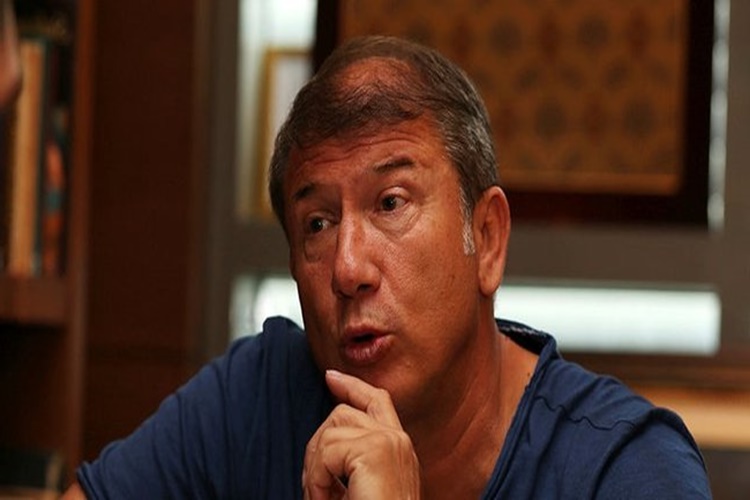 Tanju Çolak Futbolu Kaç Yaşında Bıraktı?