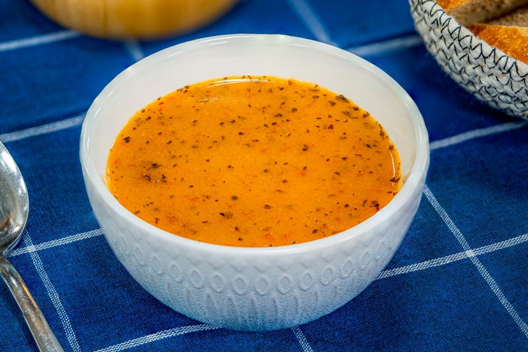 Tarhana Çorbası Yanına Ne Gider?
