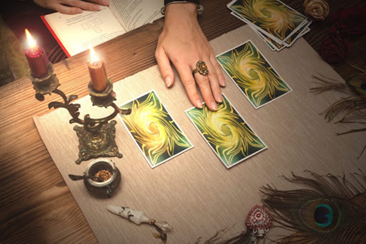 Tarot Özellikleri Nelerdir?