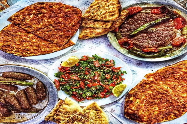Tavanın Yanına Ne Gider?