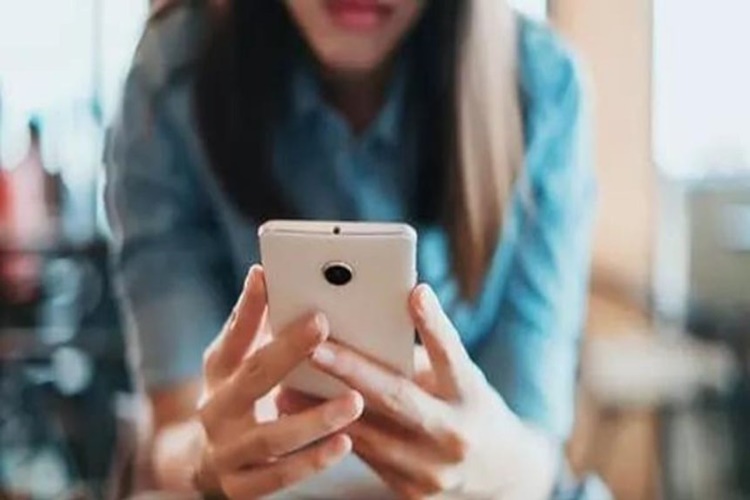 Telefon Baş Ağrısı Yapar Mı?