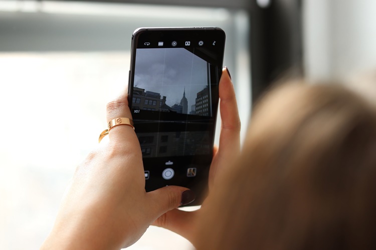 Telefon Kamerası Neden Netleşmiyor?