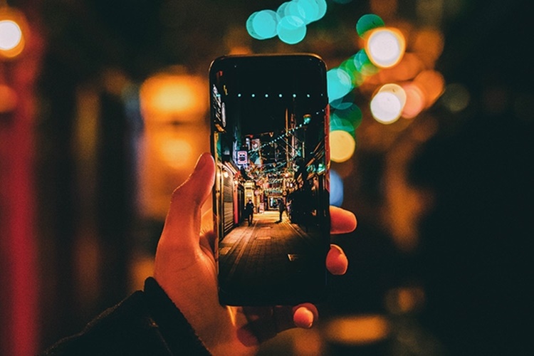 Telefon Kamerası Neden Titrer? 
