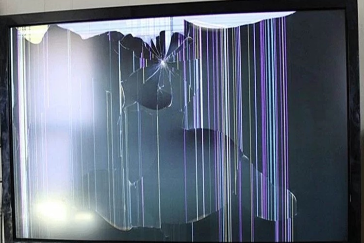 Televizyon Ekranı Kırılırsa Ne Olur?