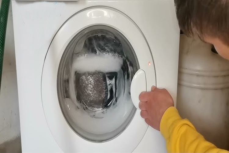 Terlik Çamaşır Makinesinde Yıkanır Mı?