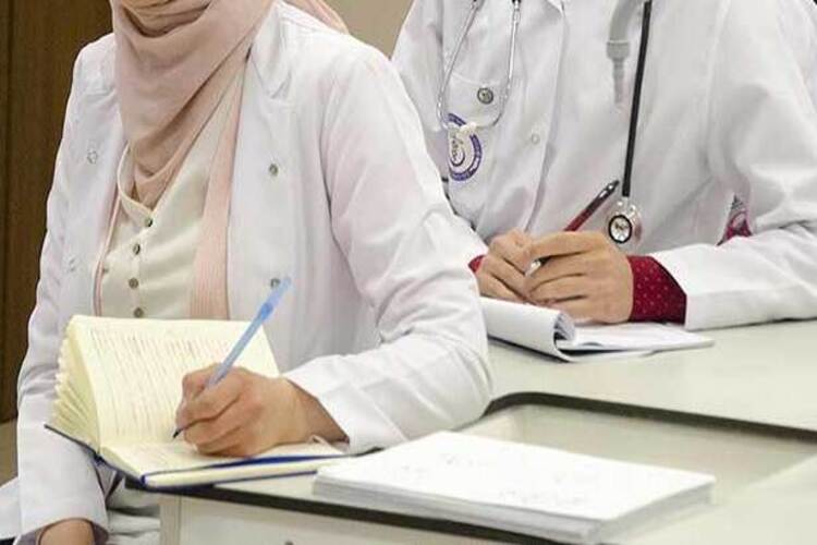 Tıp Bayramını Hemşireler Kutlar Mı?