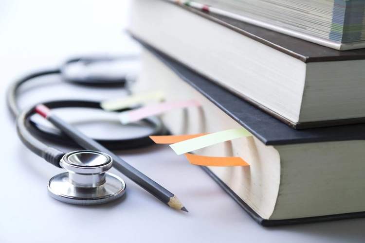 Tıp Eğitimi 2023 Maaşı Ne Kadar?