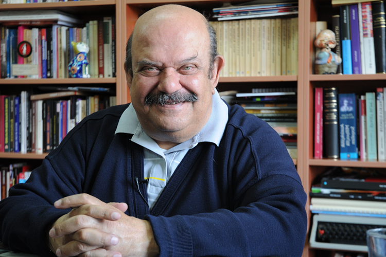 Toktamış Ateş'in Babası Kimdir?