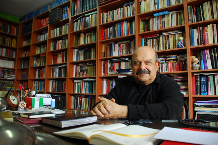 Toktamış Ateş’in Eşi Kimdir?
