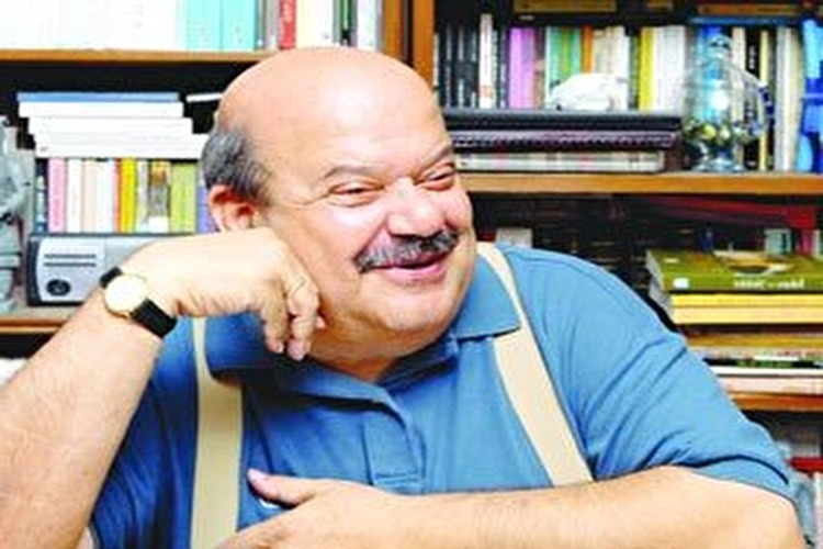Toktamış Ateş Kimdir? 