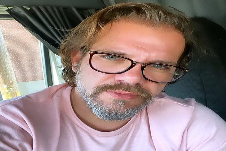 Tolga Karel İle Öykü Çelik Ayrıldı mı?