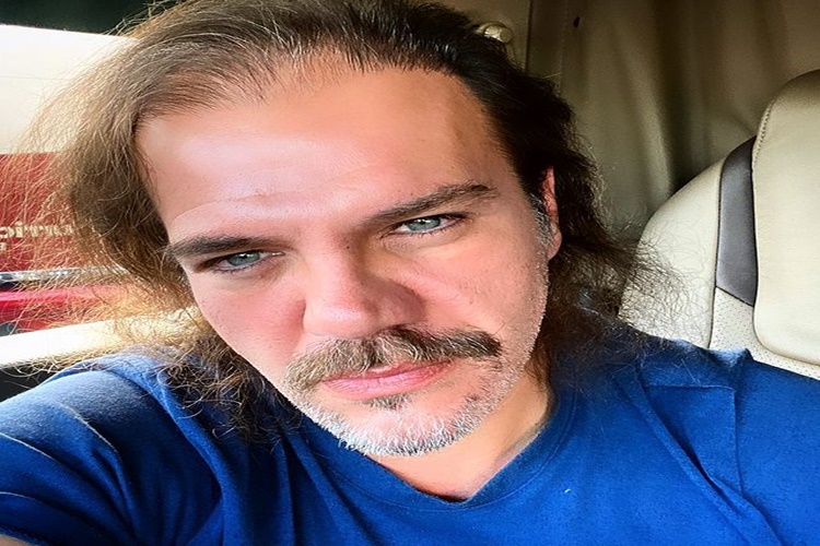 Tolga Karel Kimdir?