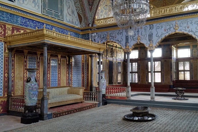Topkapı Sarayı Ne Kadar Sürede Gezilir?