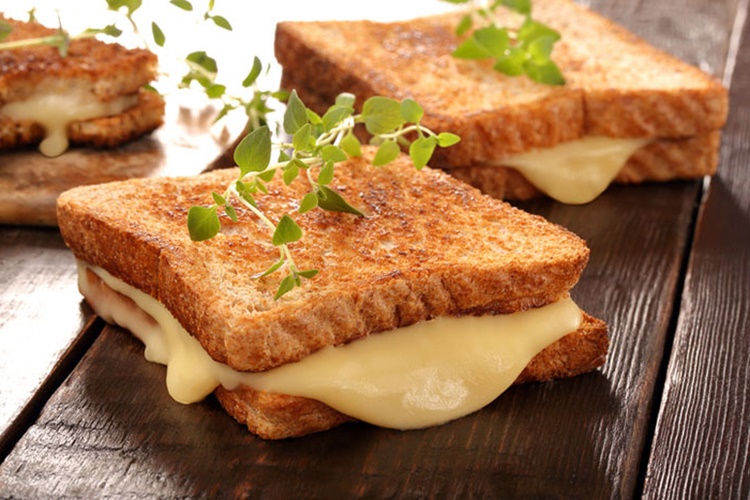 Tost Kilo Aldırır Mı?