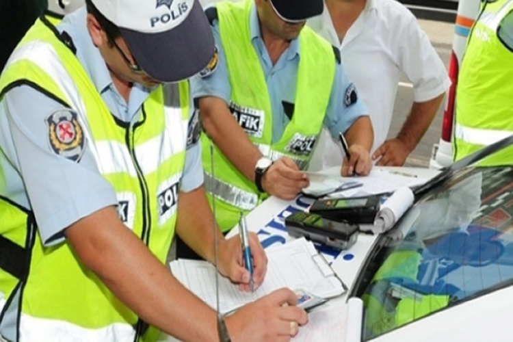 Trafik Cezası İçin Tebligat Gelir Mi?