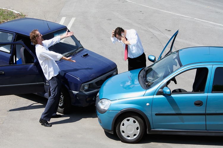 Trafik Sigortası Karşı Tarafın Hasarını Öder Mi?