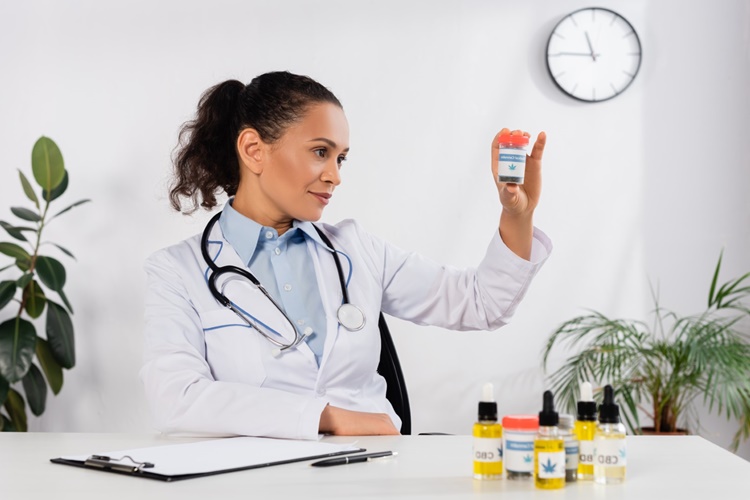 Trajenta 5 Mg Aç Mı Tok Mu Kullanılır?