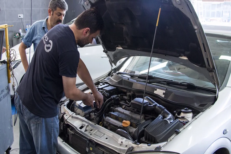 Tüplü Araba Benzine Nasıl Geçer?