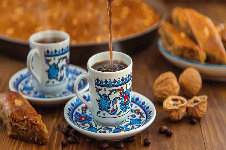 Türk Kahvesi Regl Ağrısına İyi Gelir Mi?