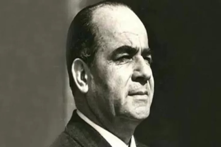 Türk Siyasetçi, Öğretmen Ve Şair Faruk Nafiz Çamlıbel İle İlgili Merak Edilenler