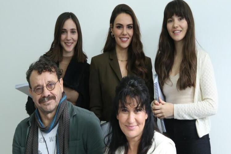 Üç Kız Kardeş Dizisi Hangi Kitaptan Uyarlama?